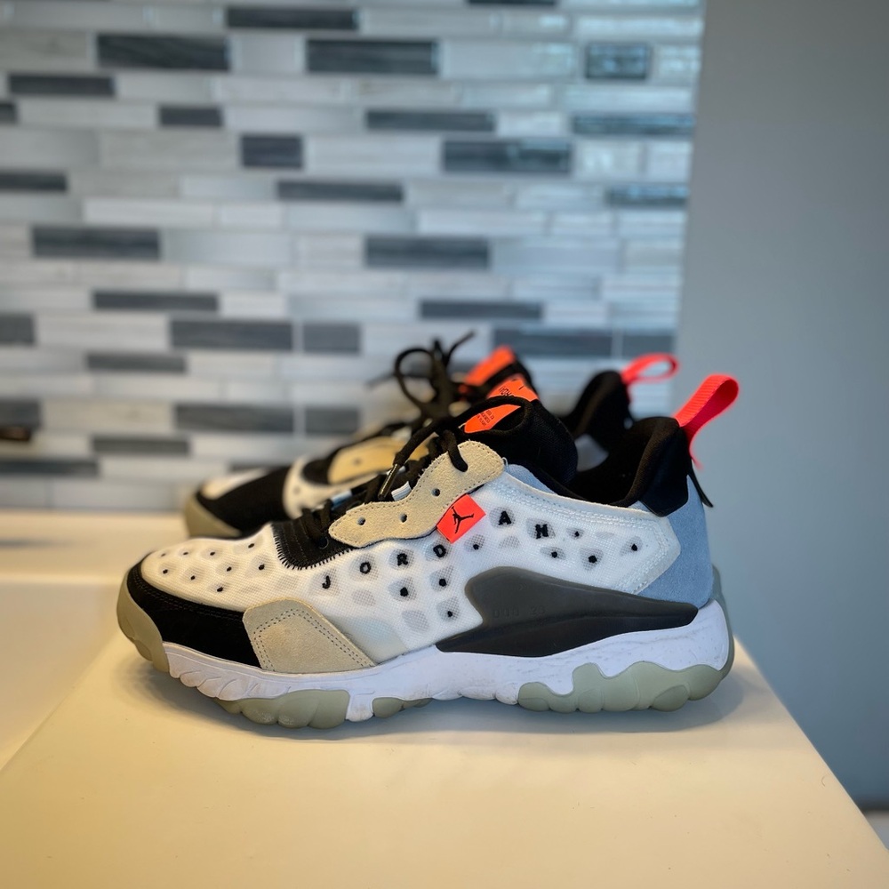 Jordan Delta 10 React Zoom Kobe LeBron adidas boost lot